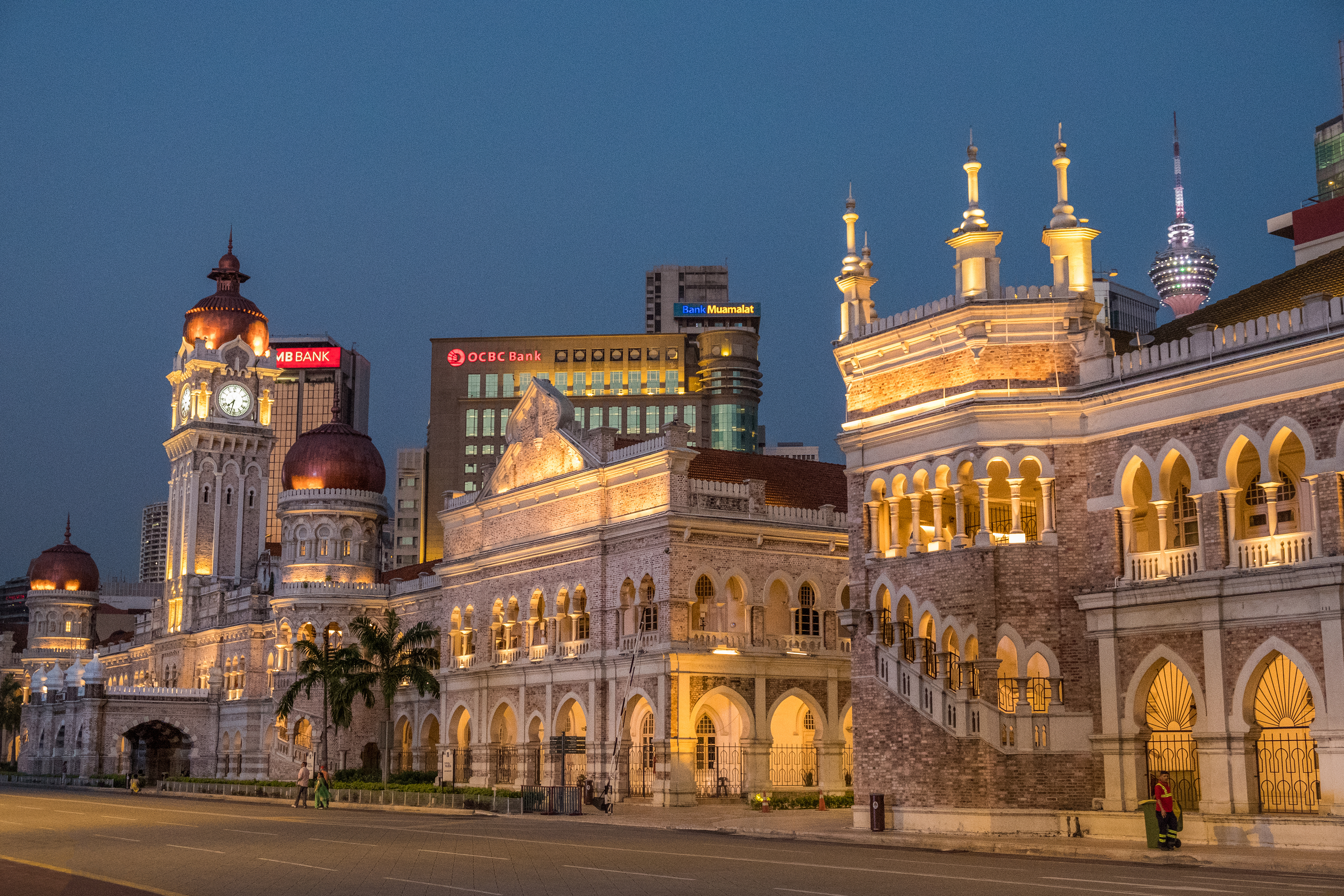sultan abdul samad building night view